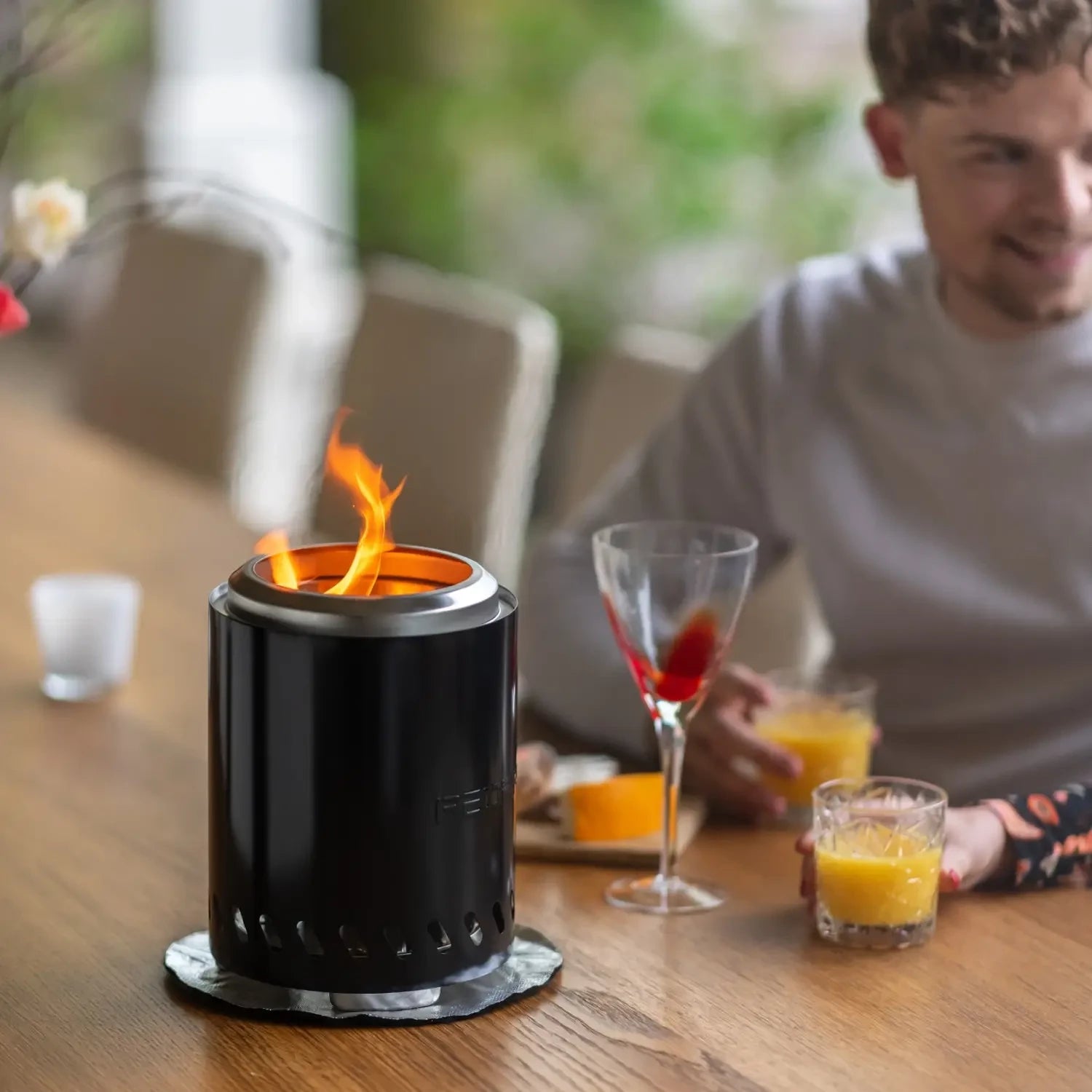 Volcano Pellet Brasero de Mesa Mediano – Acero Inoxidable Negro Mate